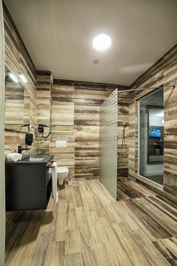 Hotel Nordic Twins & Wellness Rădăuţi 외부 사진